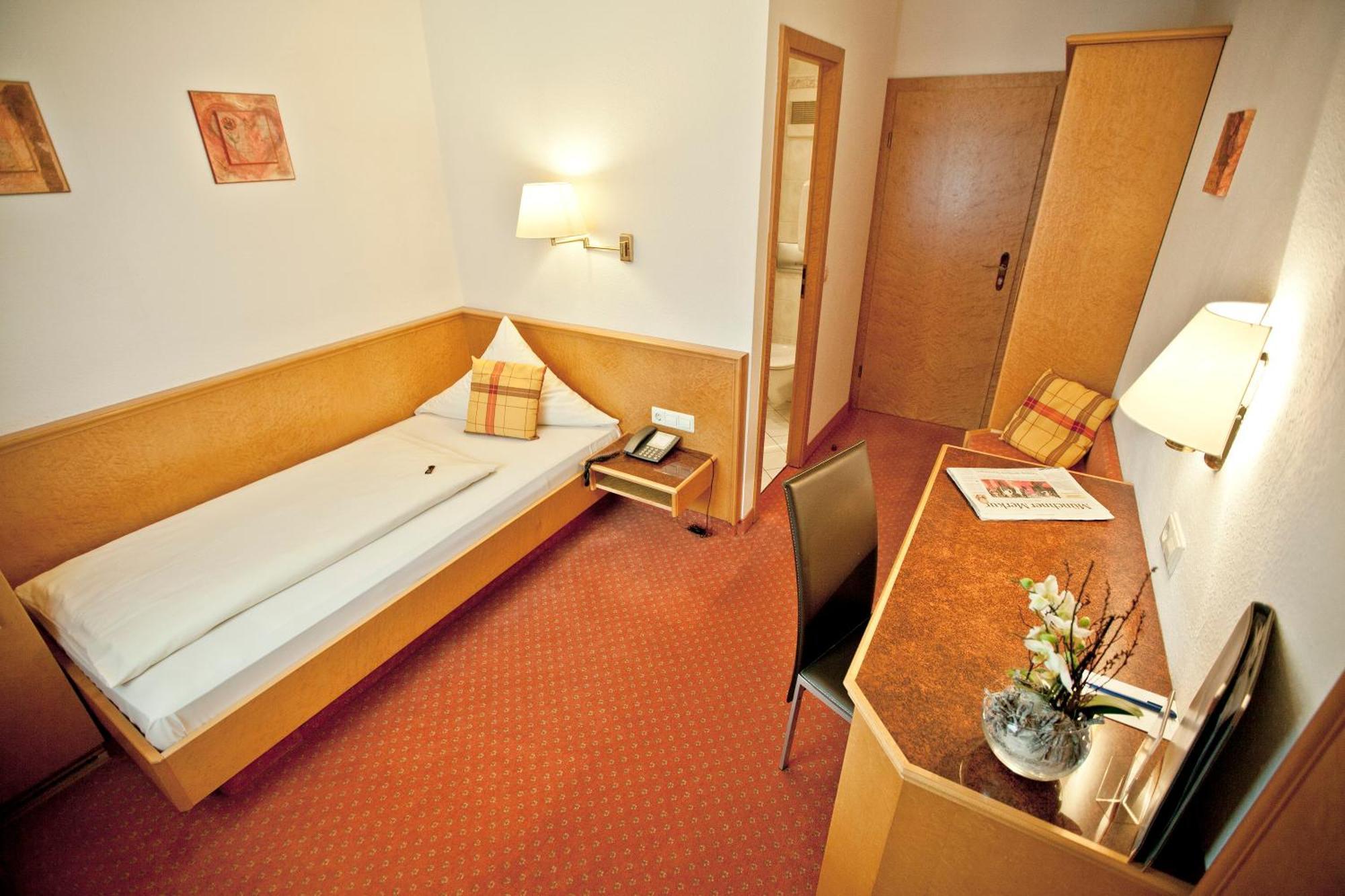 Wuermtaler Gaestehaus Грефельфинг Номер фото